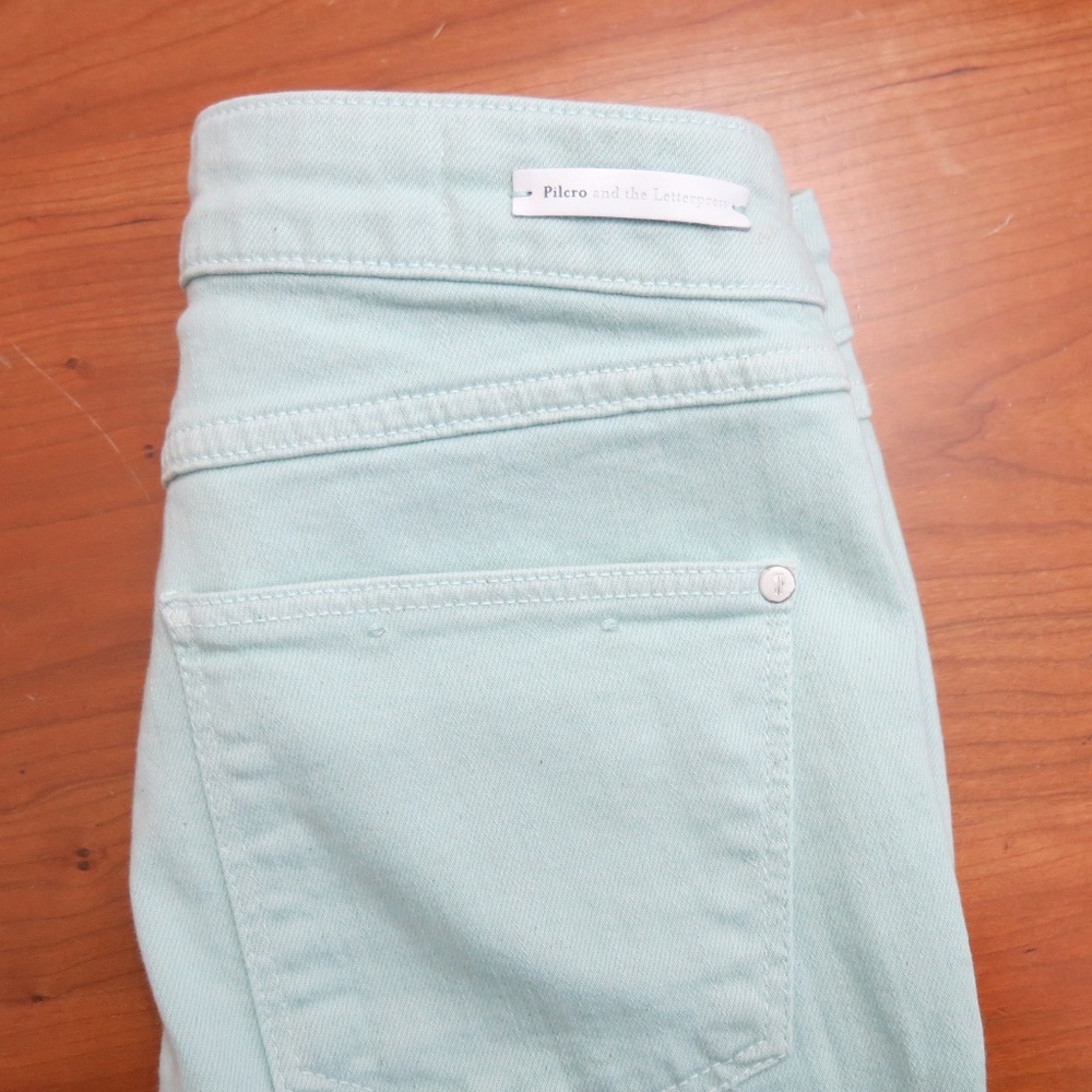 Pilcro Script Mint Green Pants Size 25